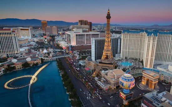 Las Vegas Living
