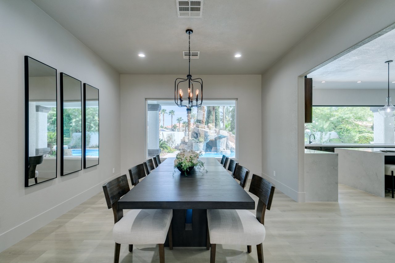 luxury-home-staging-paseo-summerlin-las-vegas-dining-staged-to-sell