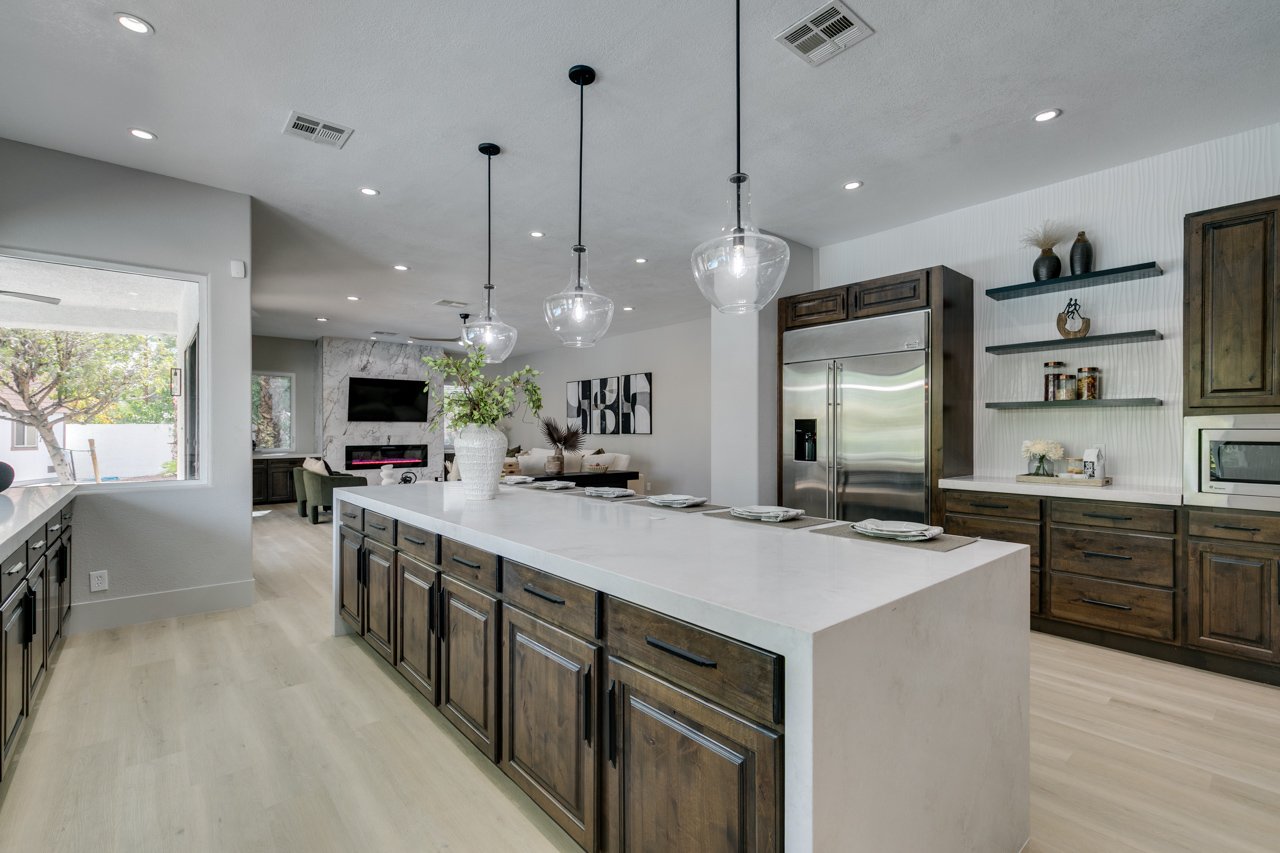 luxury-home-staging-paseo-summerlin-las-vegas-kitchen-staged-to-sell