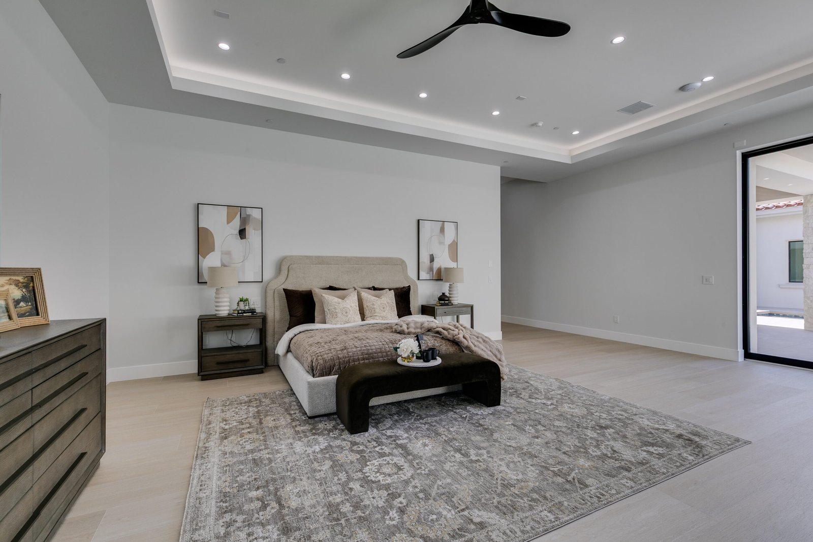 luxury-home-staging-ravenswood-primary-bedroom-massive-new-construction-southern-las-vegas-staged-to-sell